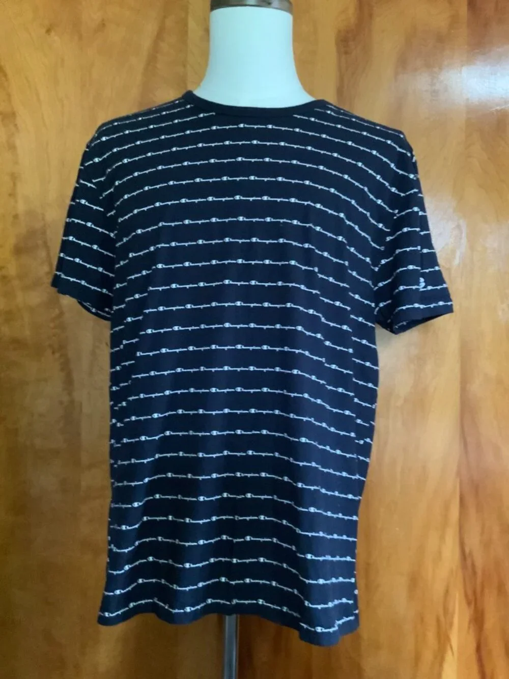 Champion Men’s Black & White Spell Out T-Shirt Size XL (1186) - Picture 1 of 8